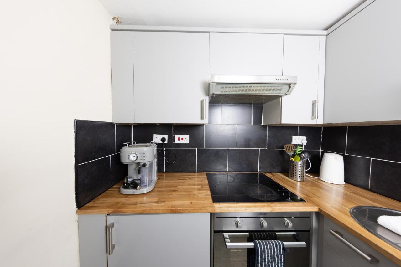 אדינבורו Warm&Welcoming City Centre Apartment By Meadows 3 מראה חיצוני תמונה