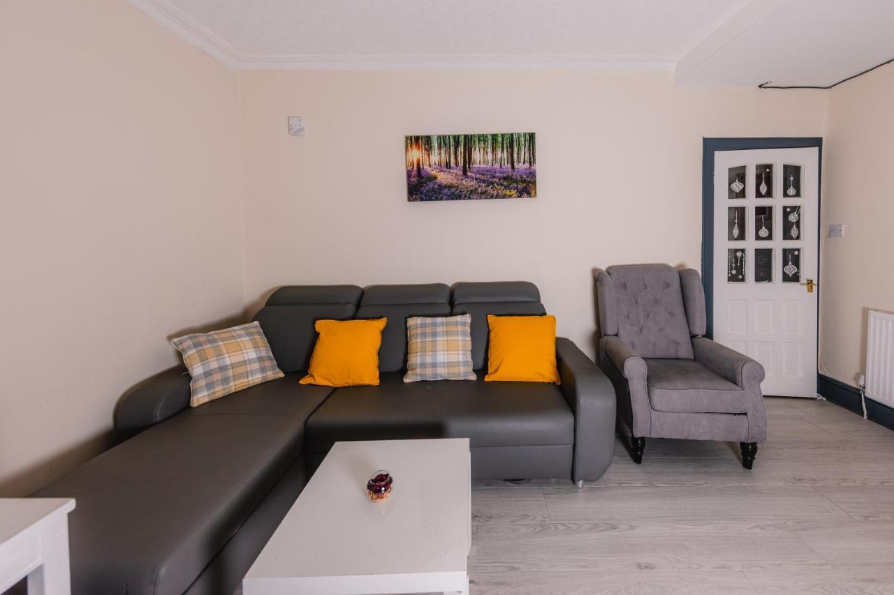 אדינבורו Warm&Welcoming City Centre Apartment By Meadows 3 מראה חיצוני תמונה
