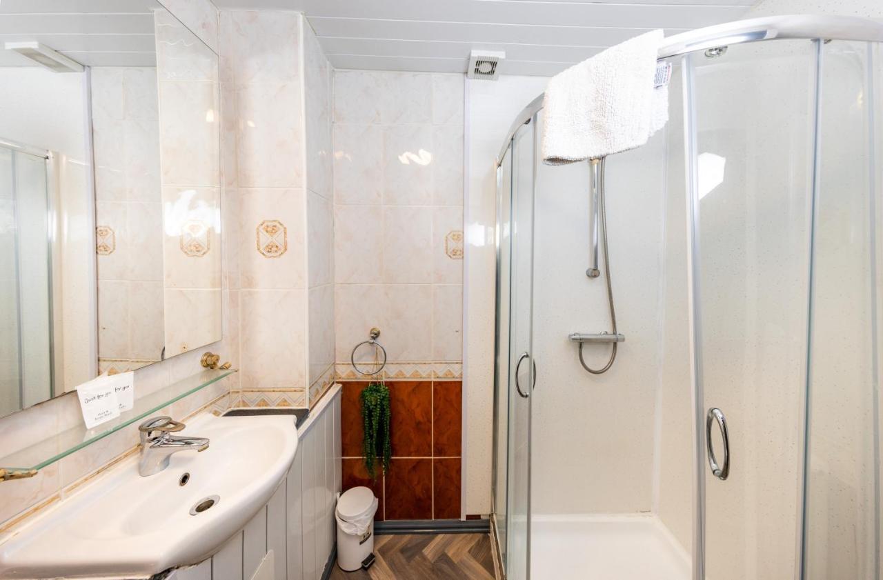 אדינבורו Warm&Welcoming City Centre Apartment By Meadows 3 מראה חיצוני תמונה