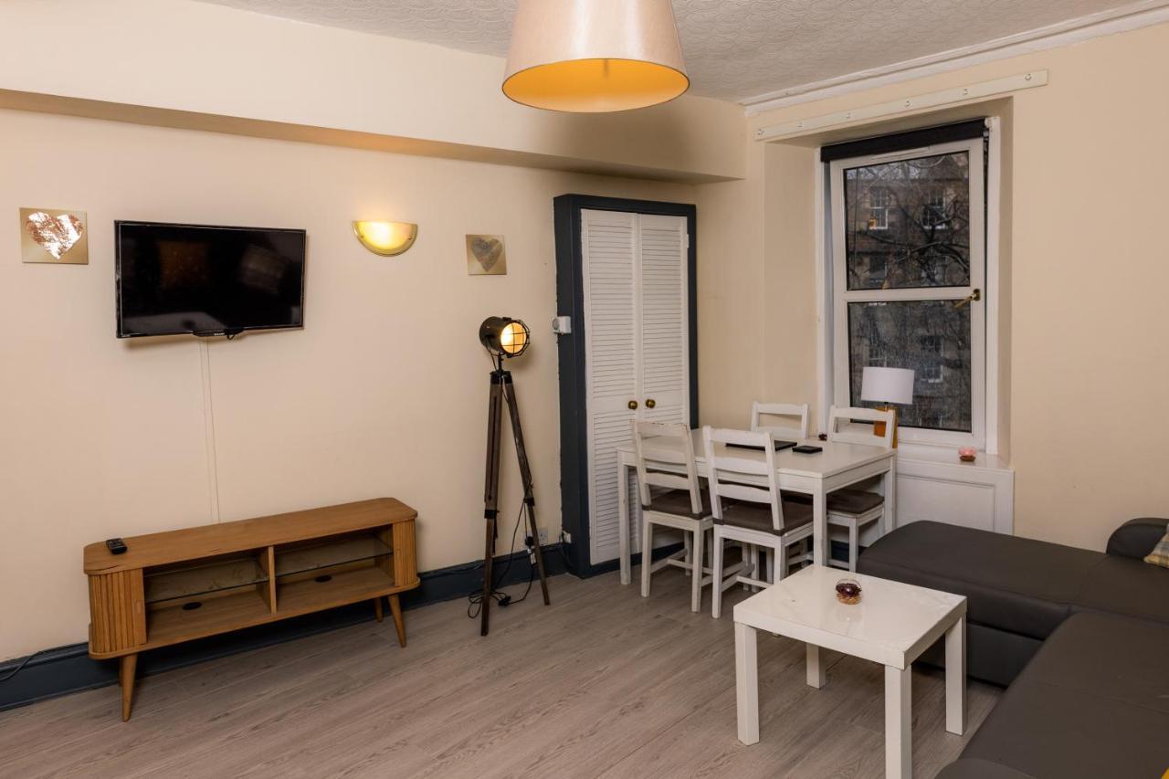 אדינבורו Warm&Welcoming City Centre Apartment By Meadows 3 מראה חיצוני תמונה